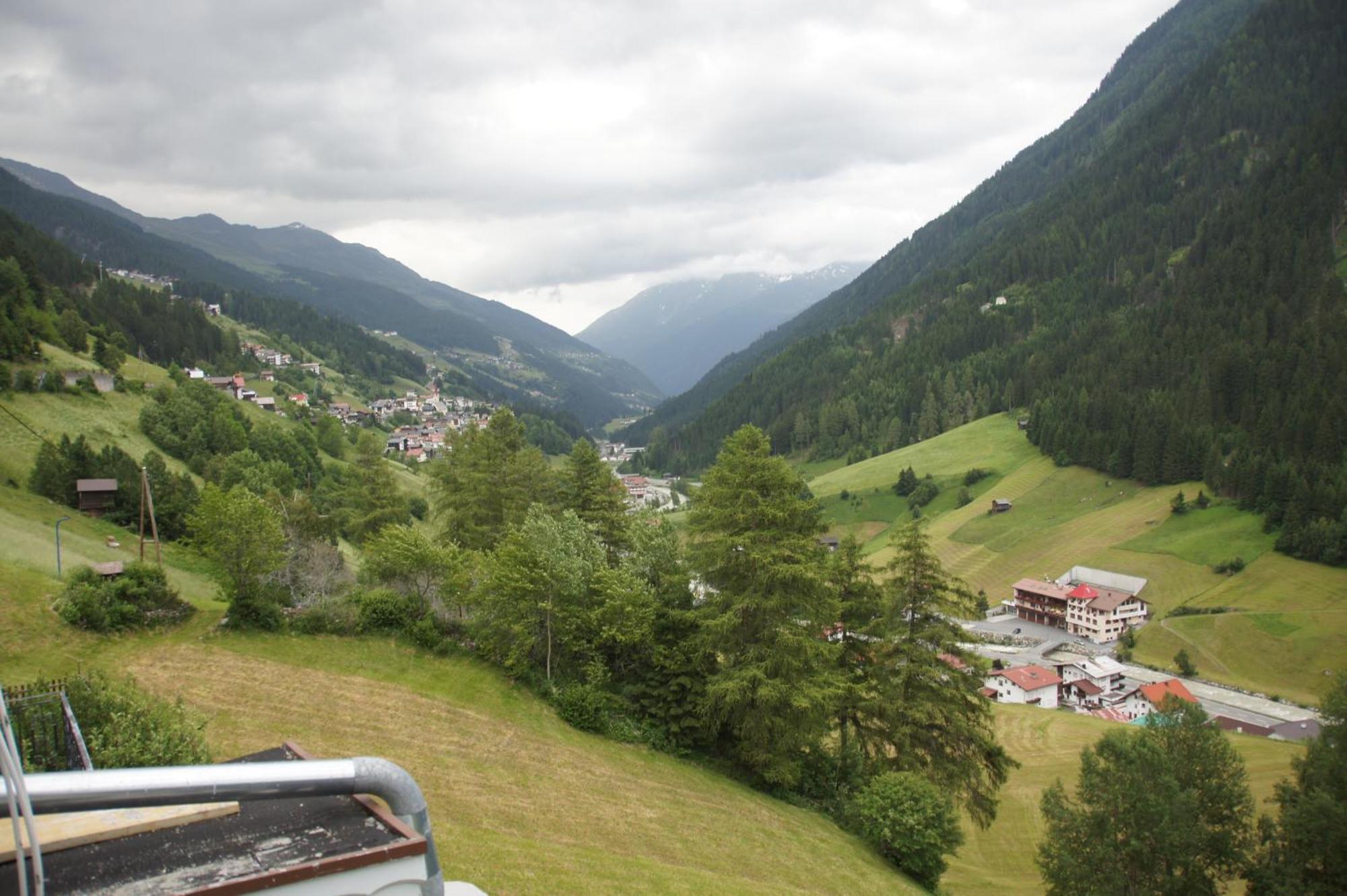 Apart Garni Dorfblick Hotell Kappl  Exteriör bild